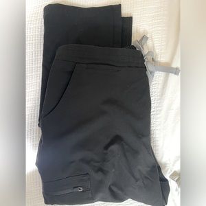 FIGS: Yola Skinny Scrub Pants- Black (size Small/TALL)